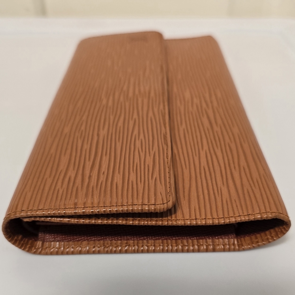 Authentic Louis Vuitton Tan Epi Tri-fold Long Wallet - Picture 7 of 15